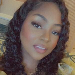 Meet your Posher, Kelsey